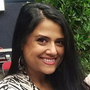 Meet your Posher, Nina